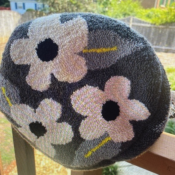 Wayuu Gray Floral Bag - Picture 2 of 3